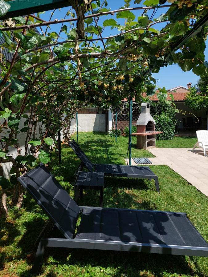 Villa Toni Umag Exterior foto